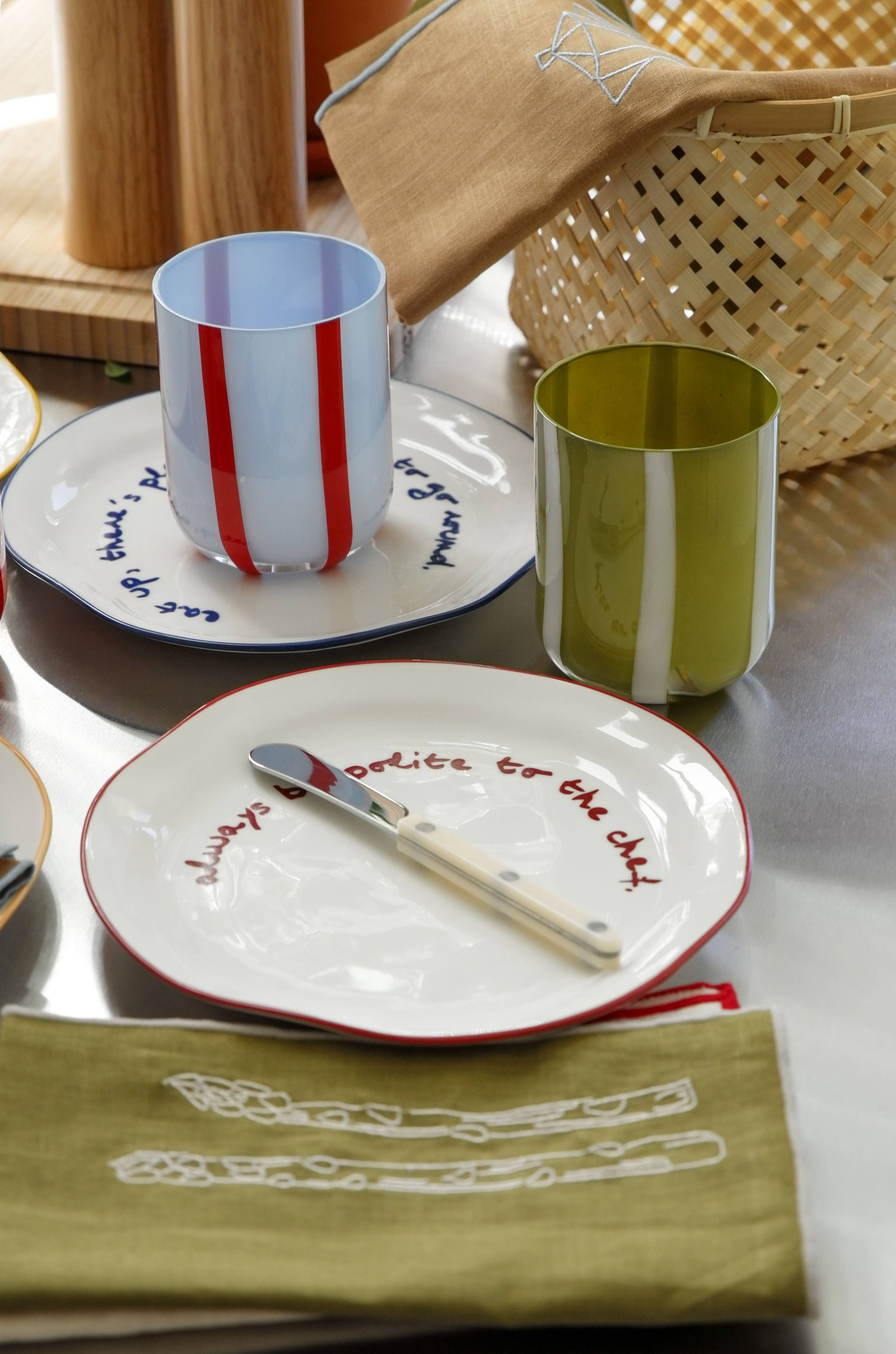 Maegen borden en kaarsen