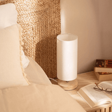 nachtkast lampje slaapkamer naast bed