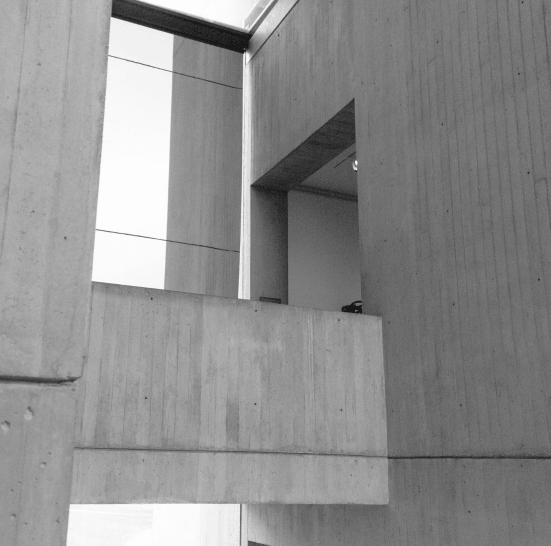 Betonnen gebouw