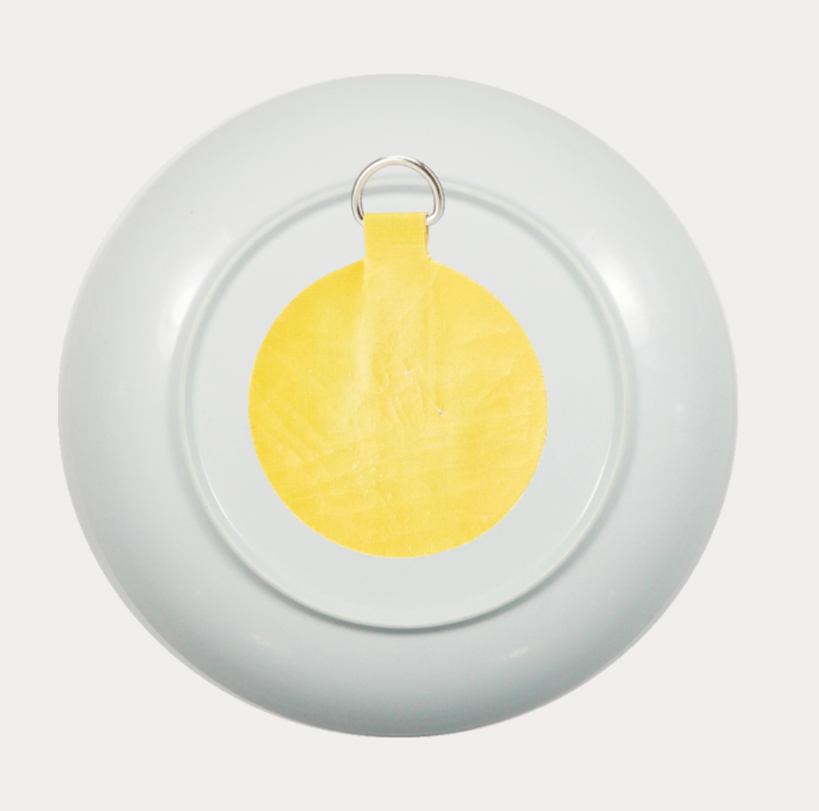 Lijmloze bordenhanger aan bord