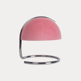 vensterbank tafellamp brandend licht