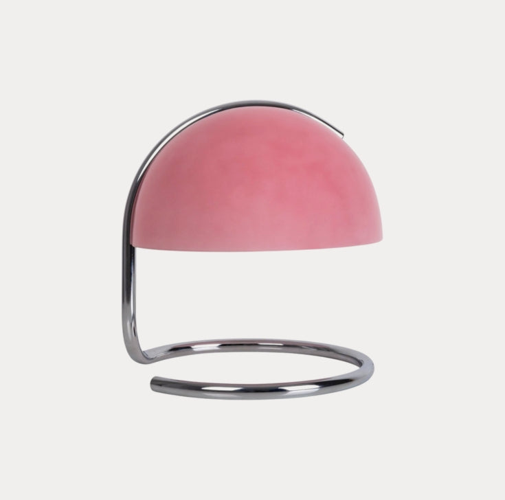 vensterbank tafellamp brandend licht