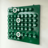 Ring a date aan de muur