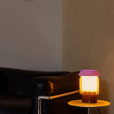 Nour lamp warren laetitia op bijzettafel