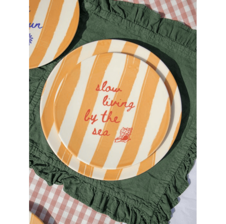 po de barro slow living by the see bord op tafel