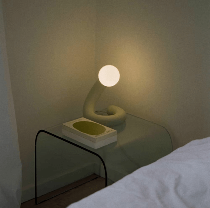 Big Boa Lamp groen op tafel