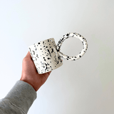 Ring mok stippen in hand