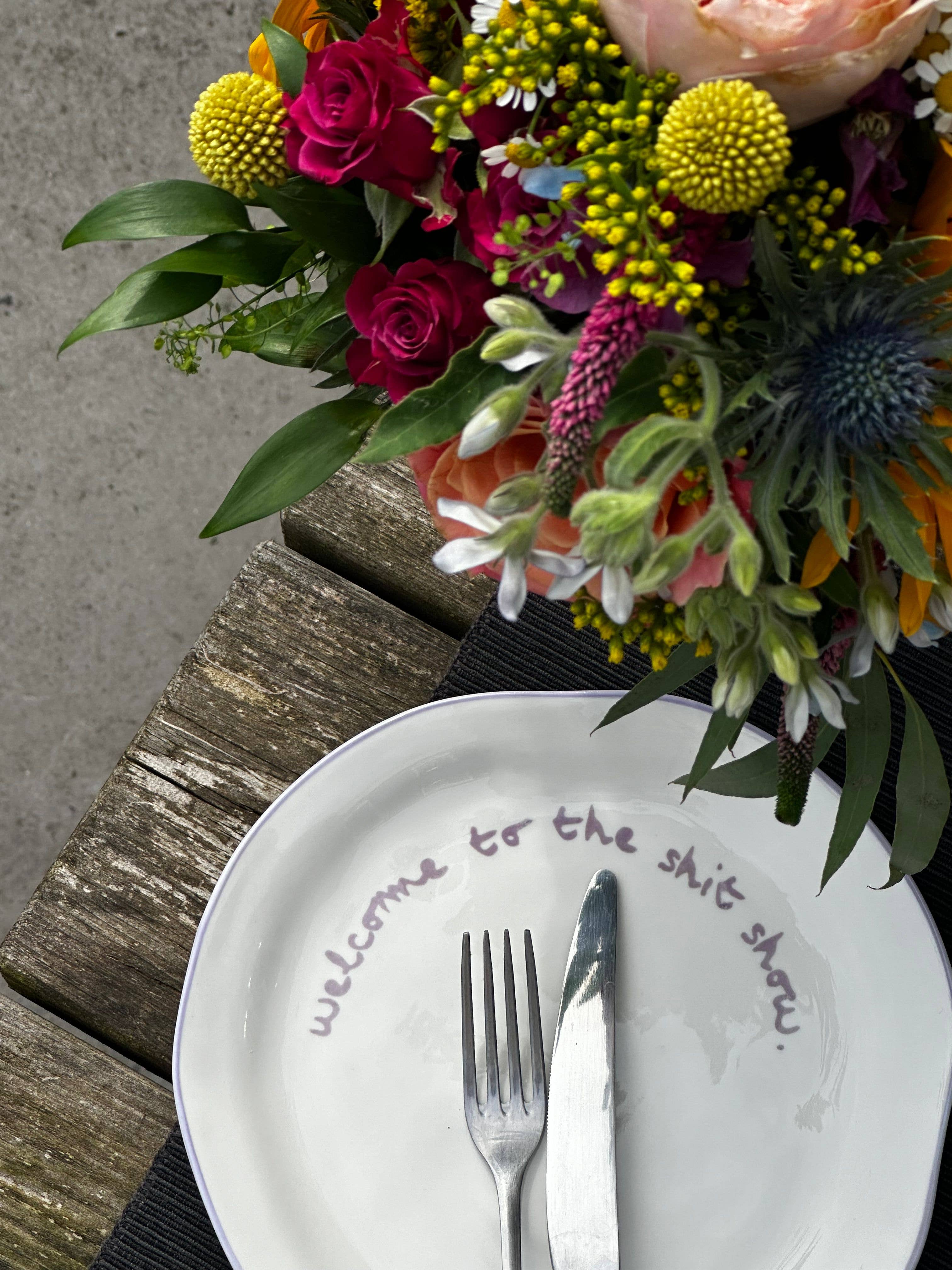 Maegen bord welcome to the shit show paars